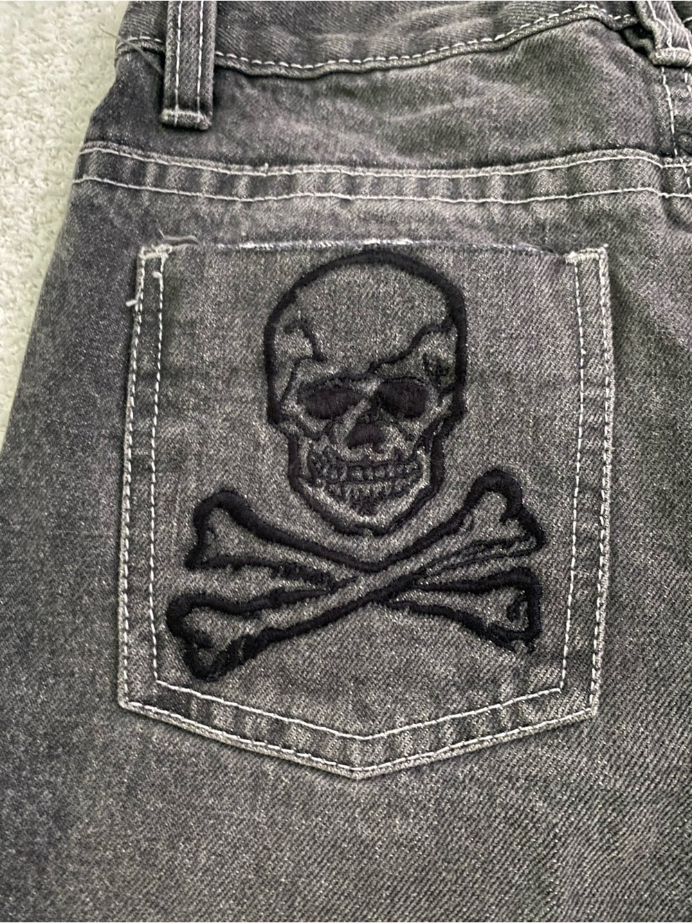 Dickie’s Kids Size 14 Gray Slim Jorts with Black Skull Patch